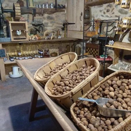 La Ferme Les Mamours La Bastide-l'Eveque Экстерьер фото