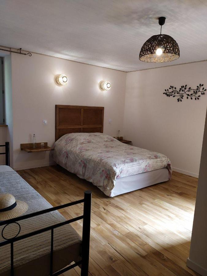 La Ferme Les Mamours La Bastide-l'Eveque Экстерьер фото